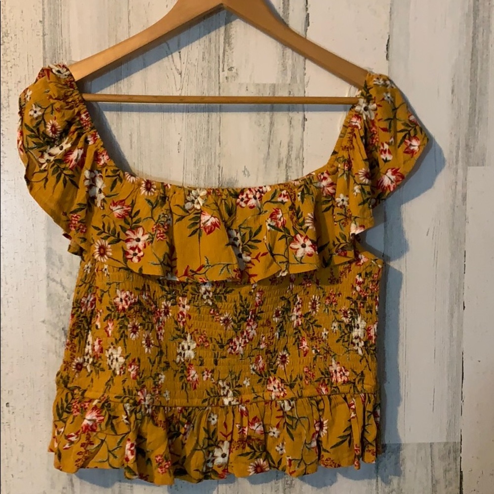 Womens NEW NWT - Sofi Angel Yellow Floral Crop Top